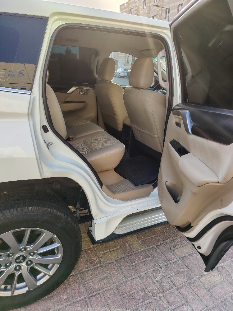 Montero Sport 2019 (Mid OPTION) - 9