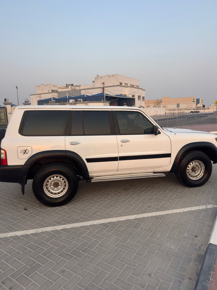 نيسان - 1