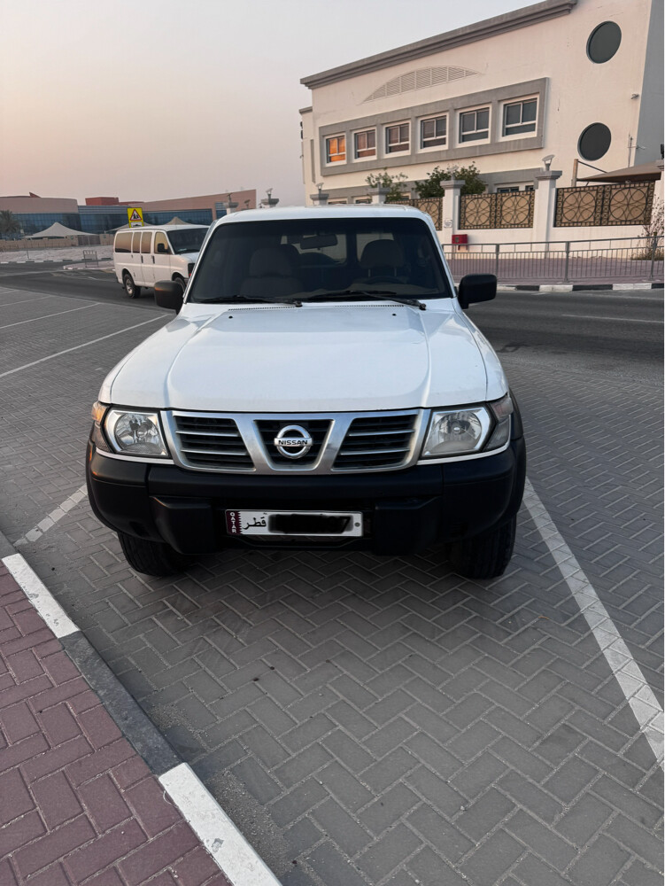 نيسان - 8