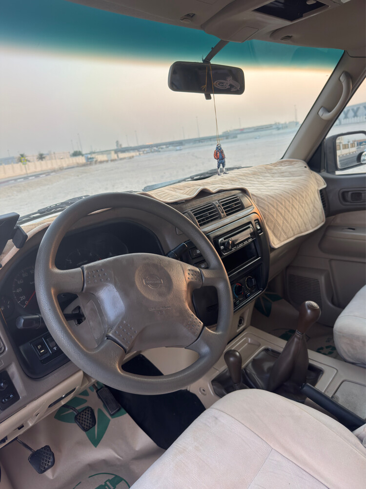 نيسان - 3