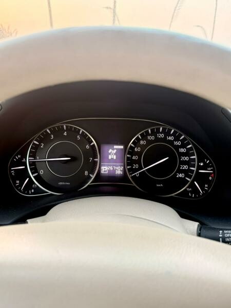 NISSAN PATROL SE 2013 267K KM QR40K - 2