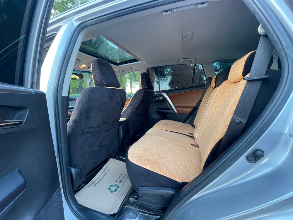 Toyota RAV4 4WD - 9