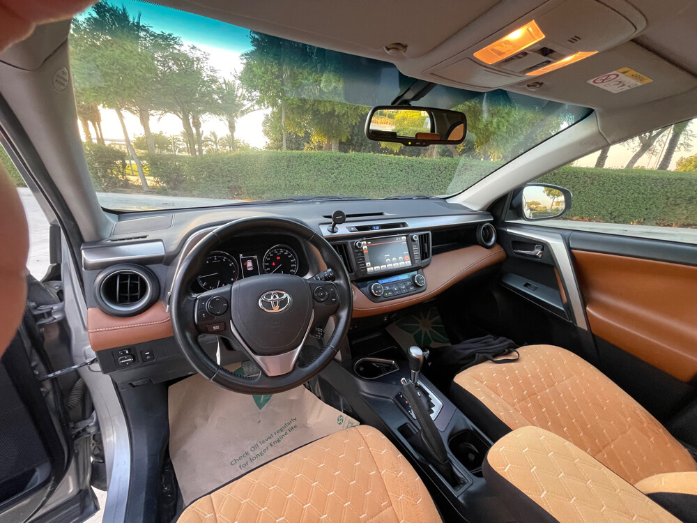 Toyota RAV4 4WD - 14