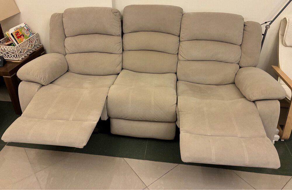 3 Seaters Recliner Couch - 2