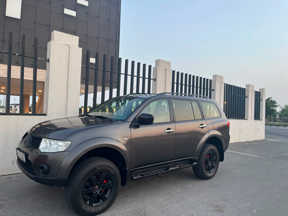 Mitsubishi Pajero Sports 2011  - 3