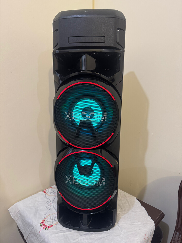 LG ON9 XBOOM PARTY SPEAKER - 1