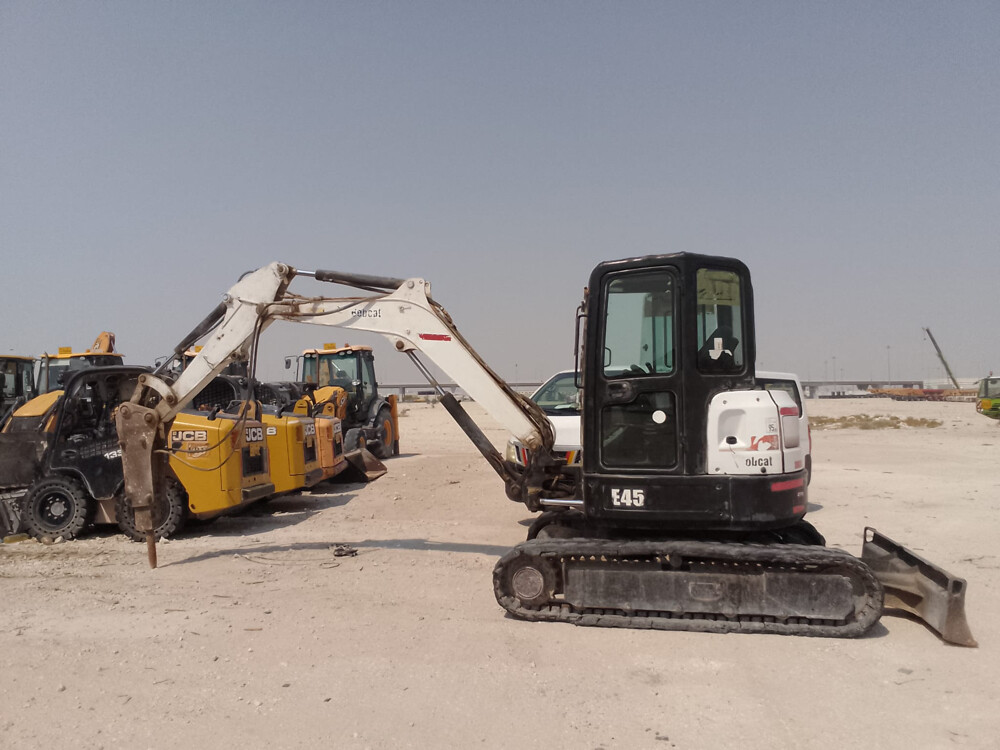  mini excavator - 1