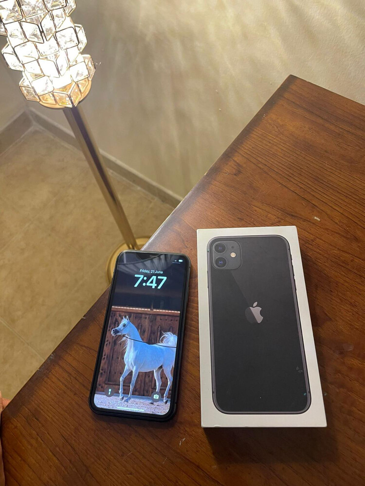 ايفون 11 جيجا 128 نضيف جدا - 1