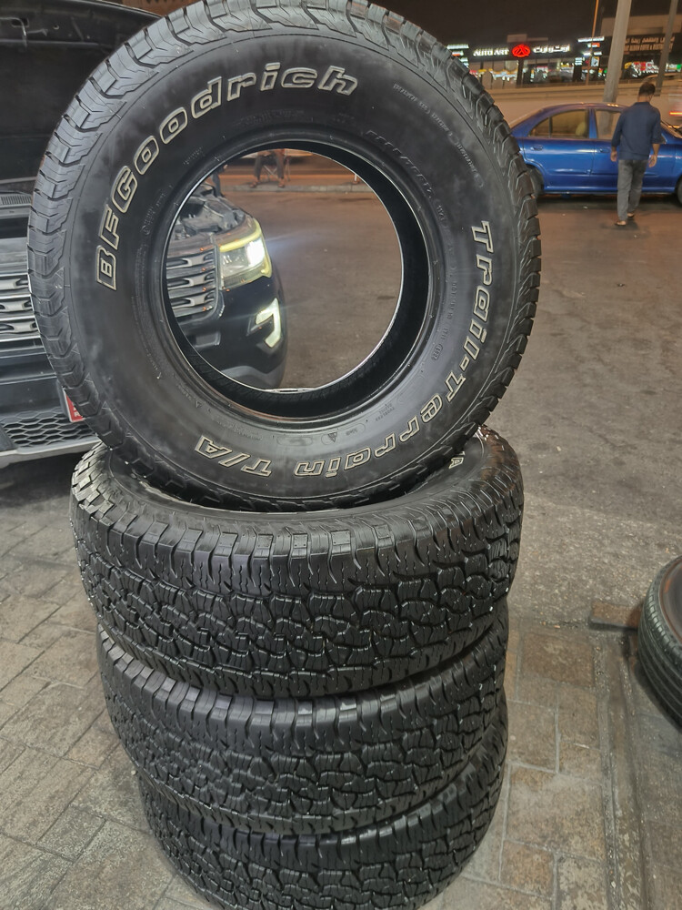 285/70/17 BFGOODRICH (USA) - 2