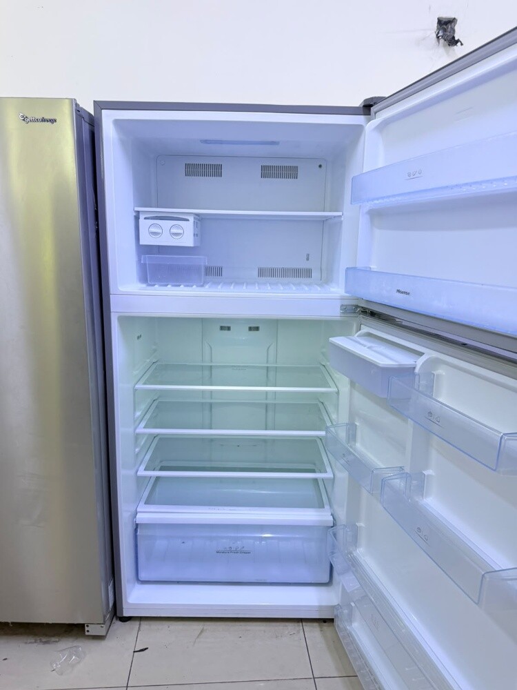Hisense fridge for sale like new - 2