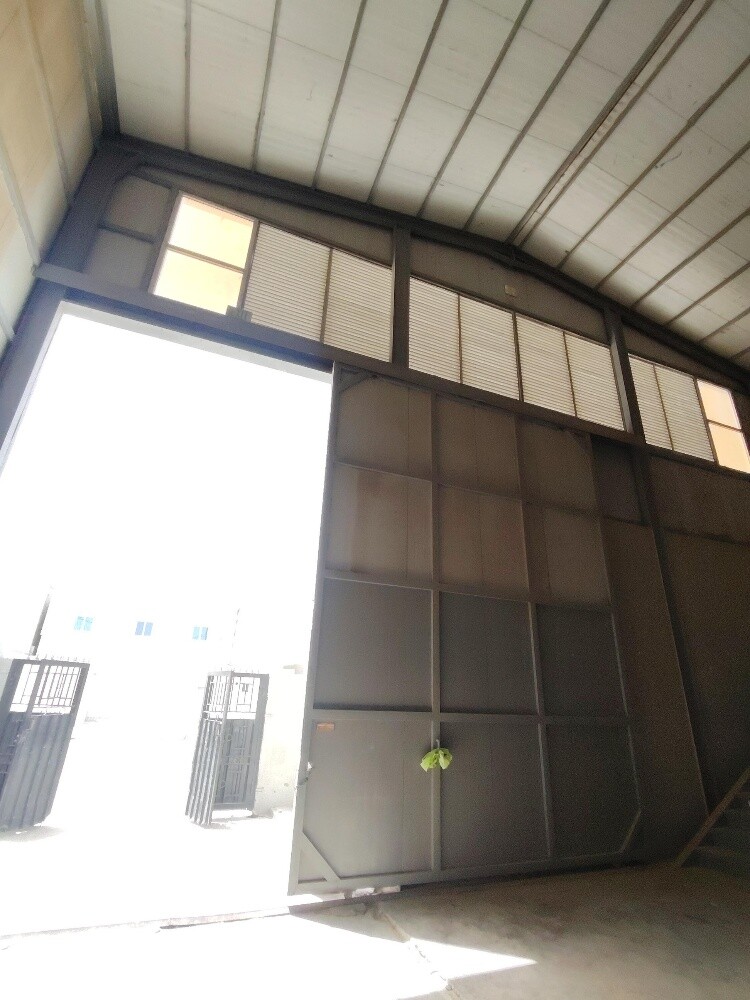 Steel Workshop in Industrial Area - 18