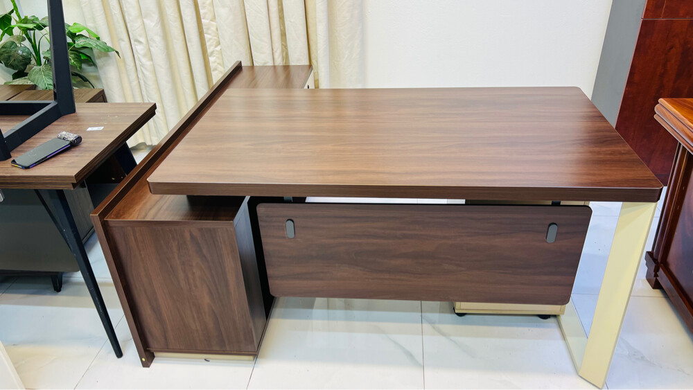 Office maneger Desks - 4