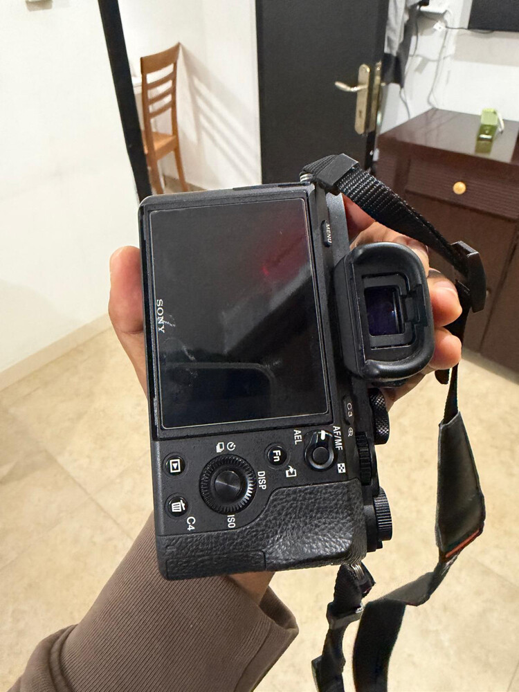 sony a7 ii body  - 7