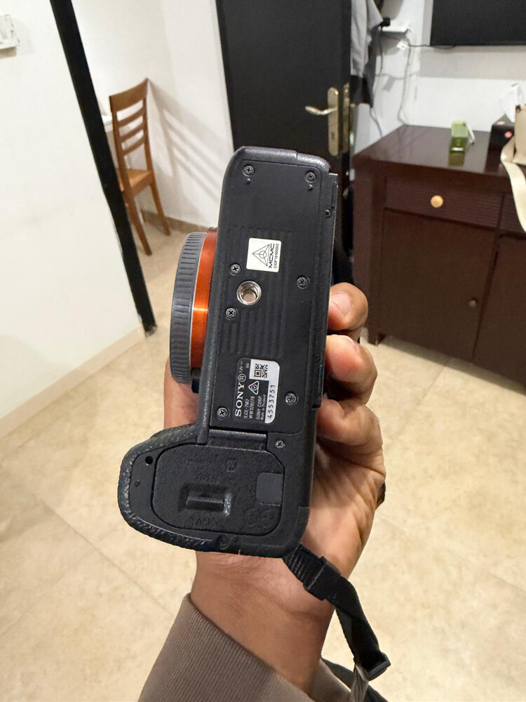 sony a7 ii body  - 2
