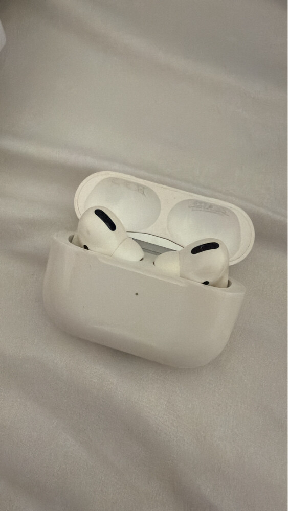 airpods pro2022  - 1