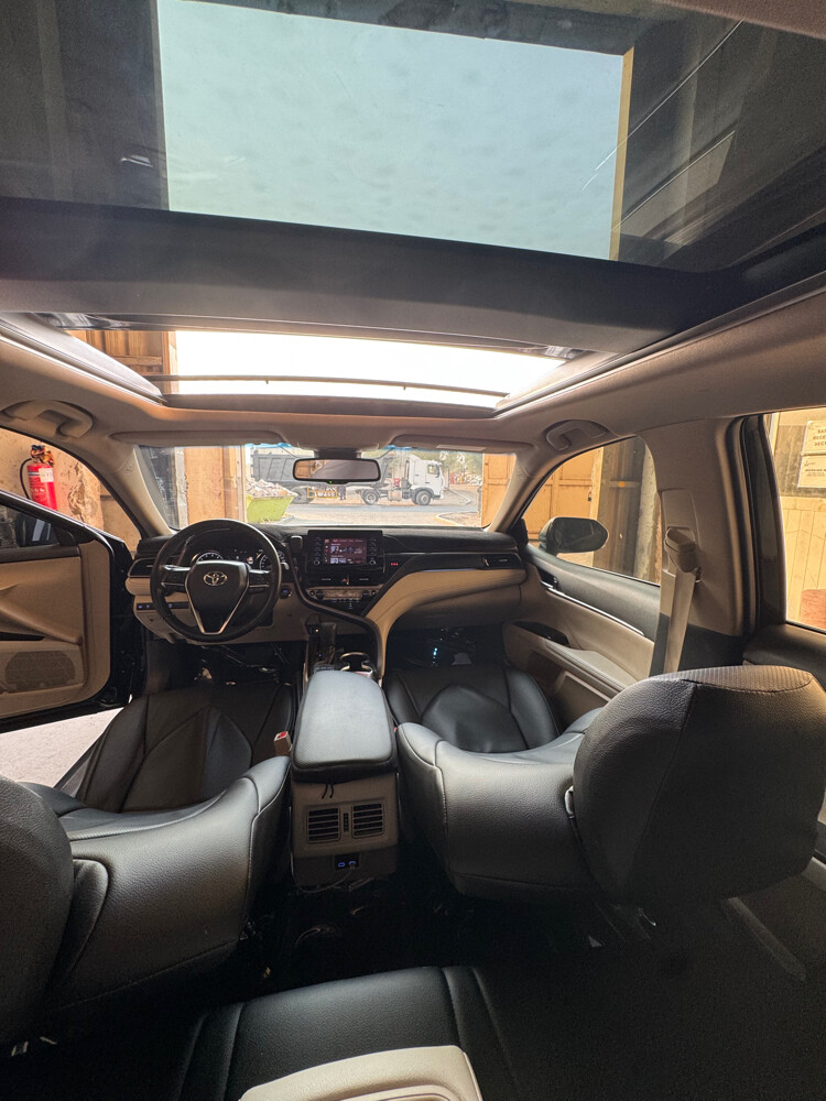 full option camry 2023 (3.5 v6) - 4