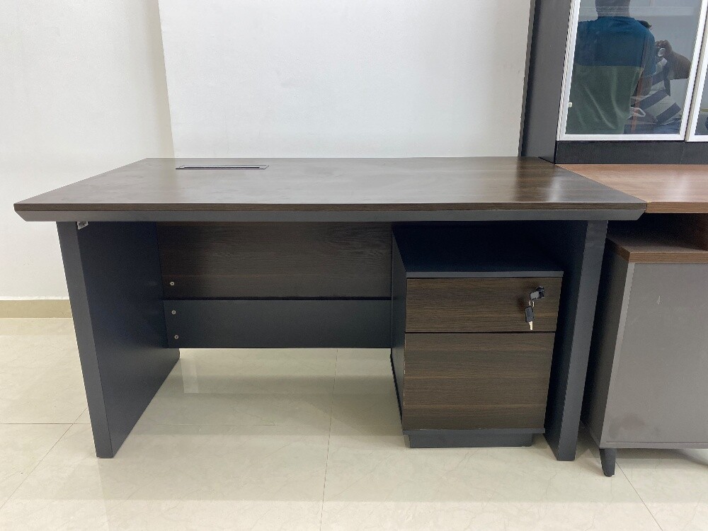 Used office furniture buy sell - 4