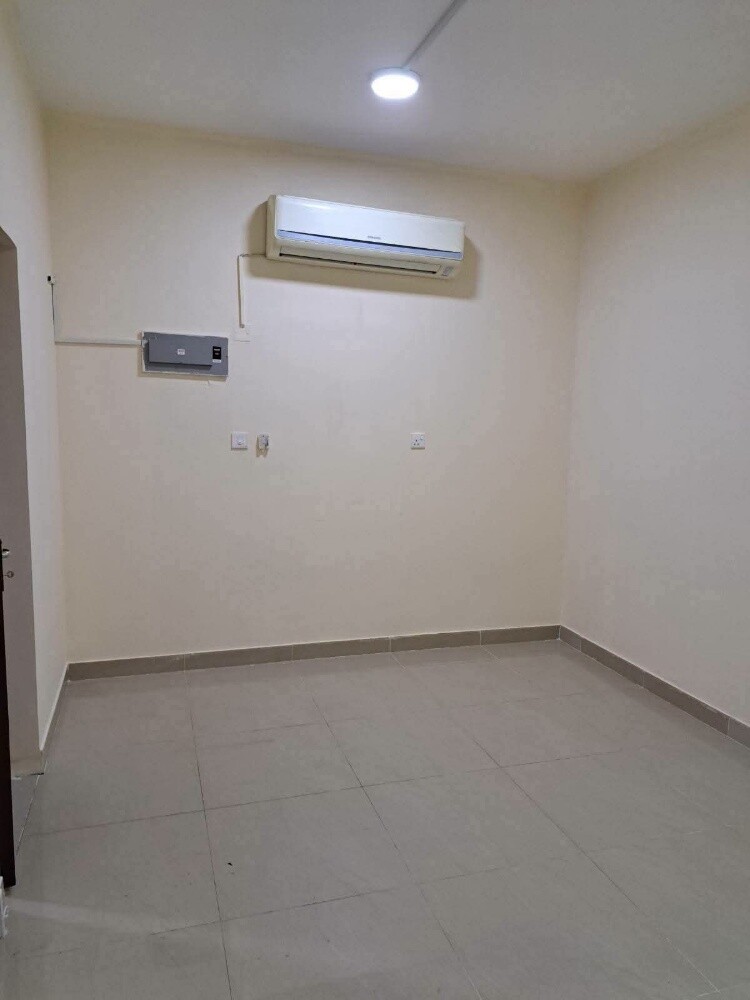 Apartment for rent in Al-Aziziyah - 3