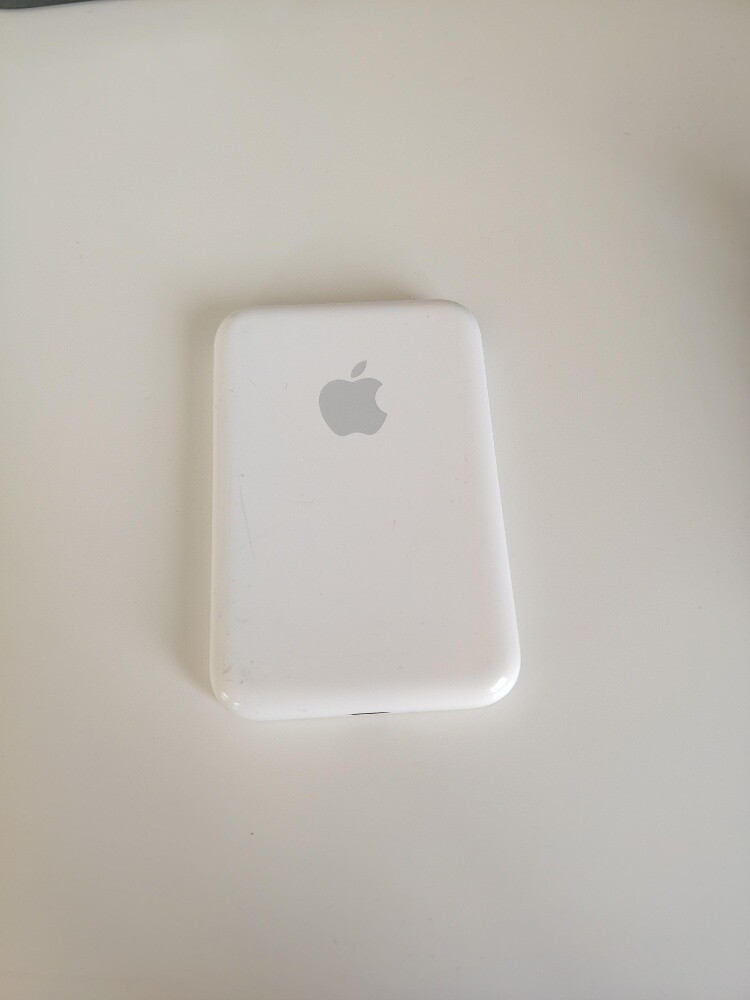Magsafe Battery Pack - 1
