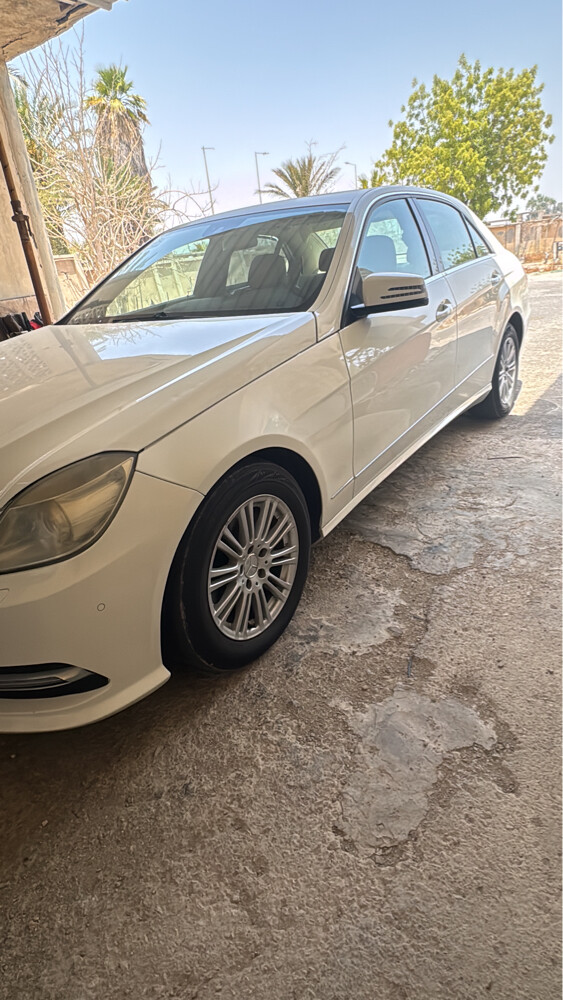 E200 - 3