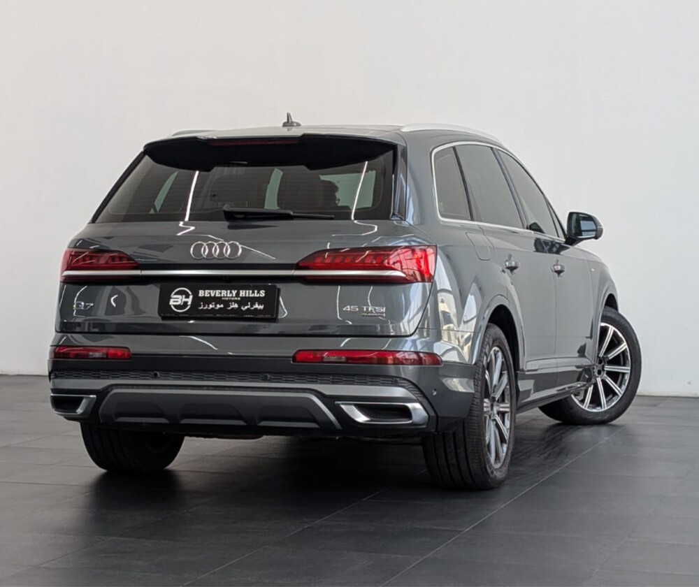 2021 Audi Q7 45TFSi Sline - 3