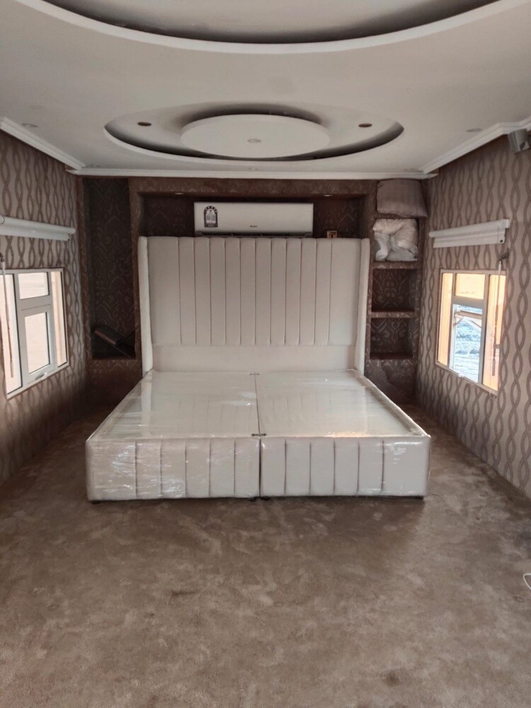 Bed or mattress available - 15