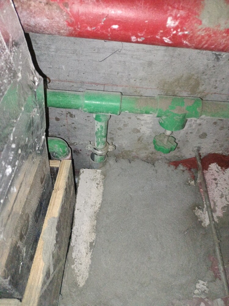 Maintenance, water chiller and tank - 1