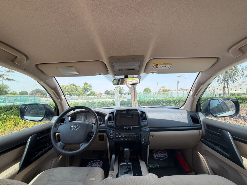 Toyota Land Cruiser G - 13