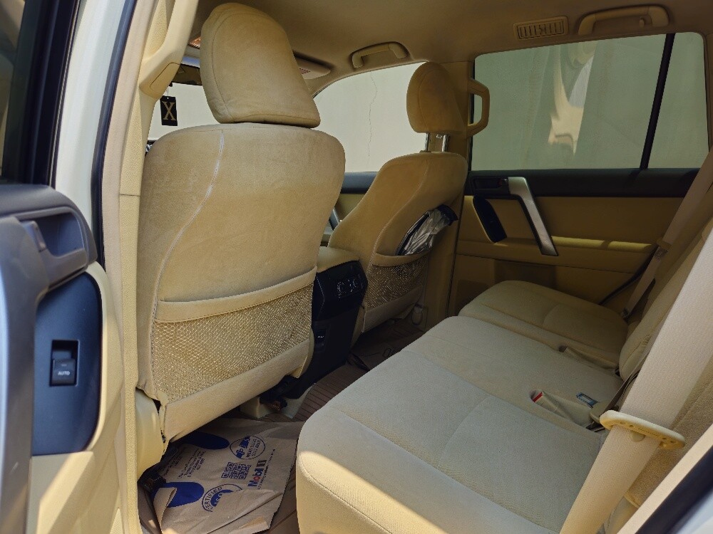 2015 Toyota Prado TXL 6 cylinder - 6