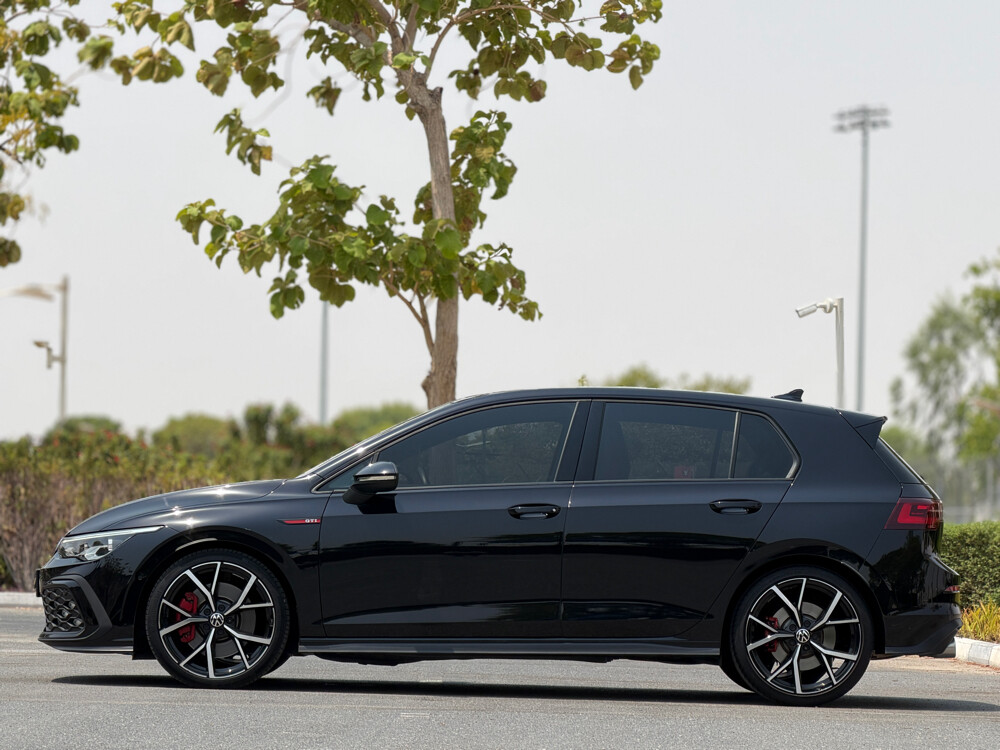 Volkswagen Golf GTI - 7