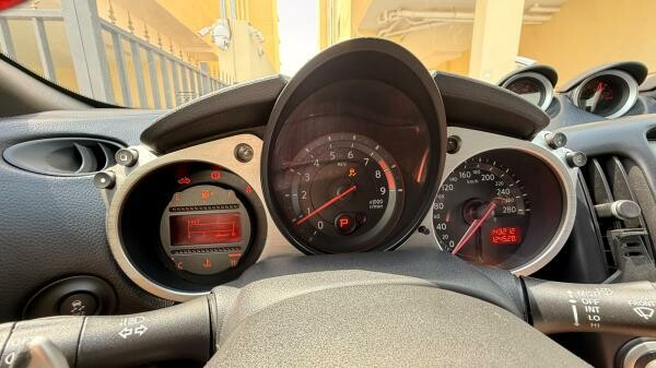 Nissan 370Z - Sports Car 2016 - 12