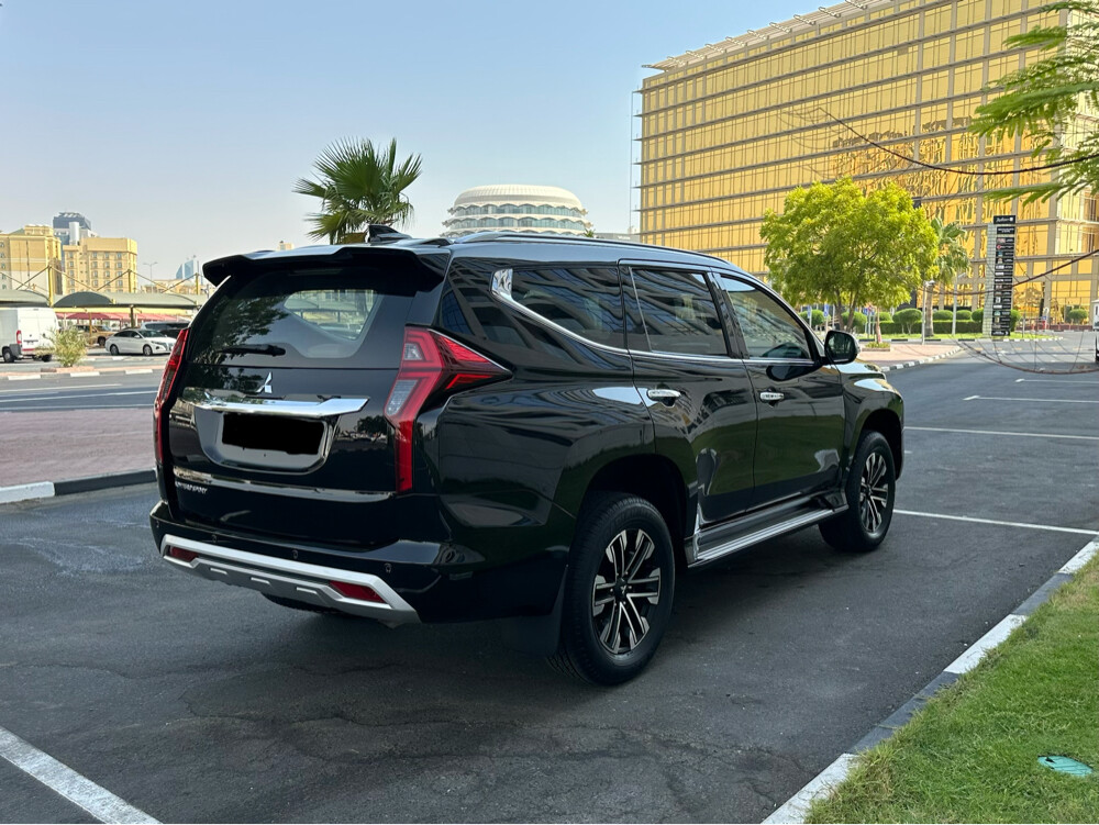 Mitsubishi Montero sport 2020 - 2