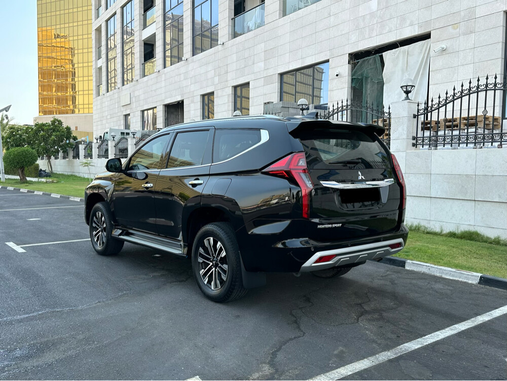 Mitsubishi Montero sport 2020 - 8
