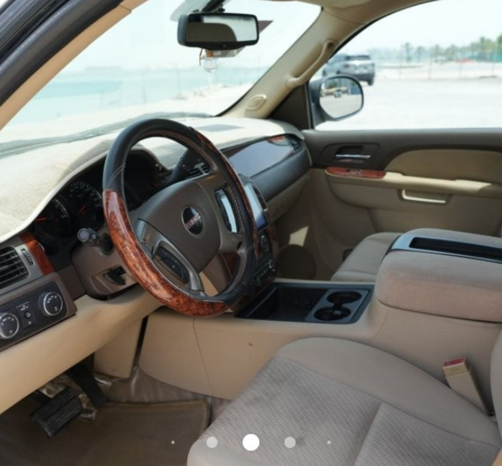 GMC Yukon 2010 short - 4