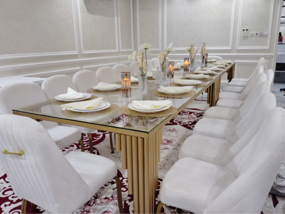 طاولات طعام فى اى بى - 6