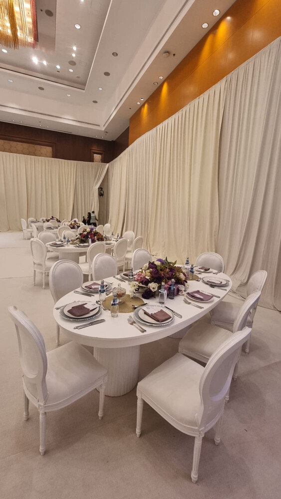 طاولات طعام فى اى بى - 2