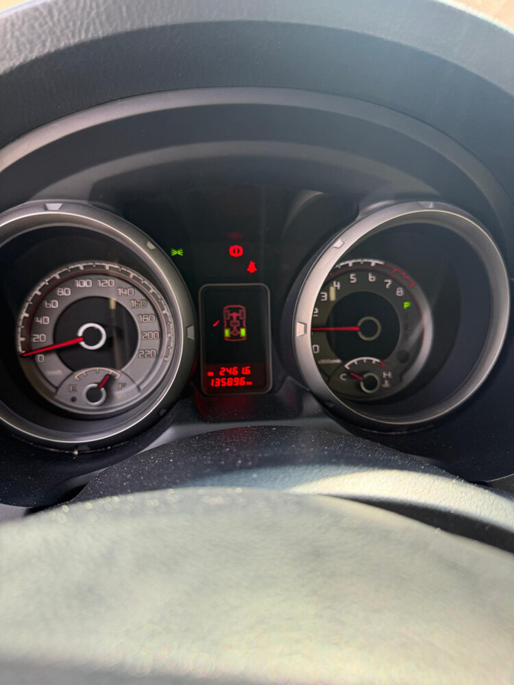 Mitsubishi Pajero 2018 gold edition - 1