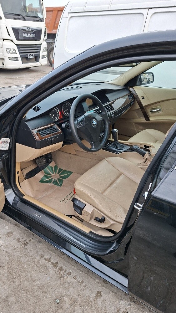 bmw 525i 2007 model like new perfec - 16