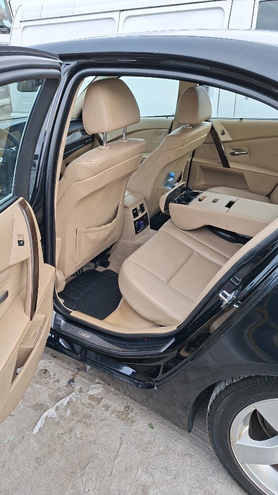 bmw 525i 2007 model like new perfec - 13