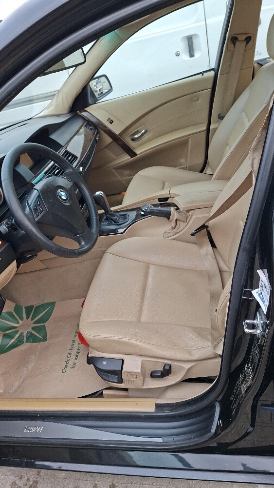 bmw 525i 2007 model like new perfec - 15