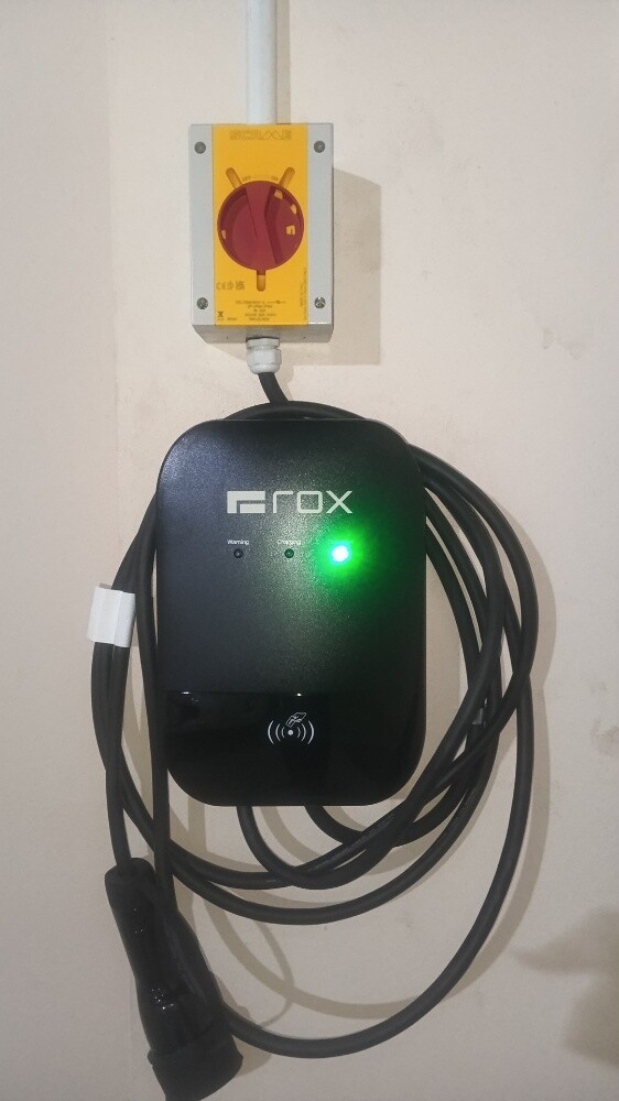 Electric car chargar installations - 7