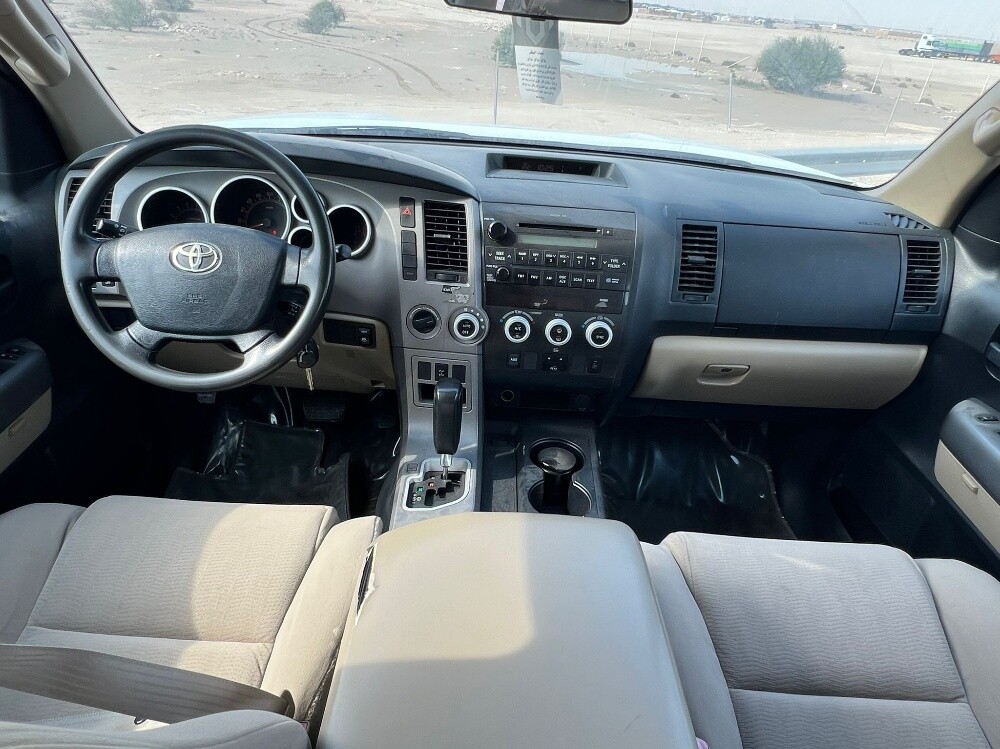 تويوتا سيكويا اس ار 5  2013 - 5