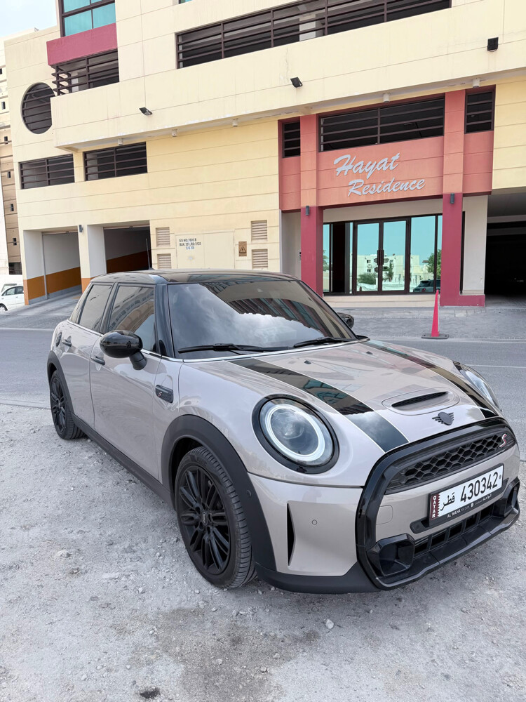 Mini Cooper S 2023 Under Warranty  - 1