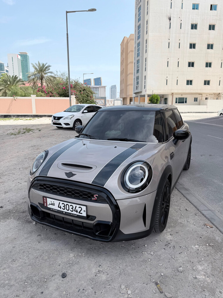 Mini Cooper S 2023 Under Warranty  - 2