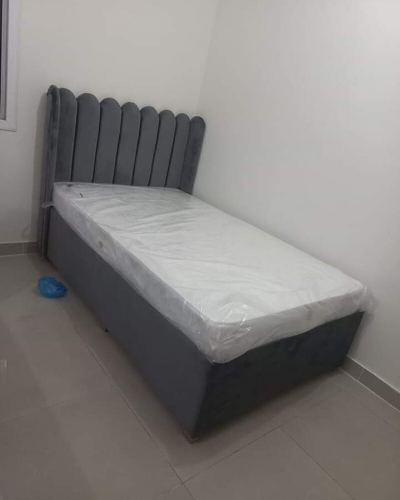 Bed or mattress available - 5