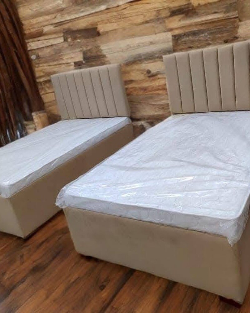 Bed or mattress available - 7