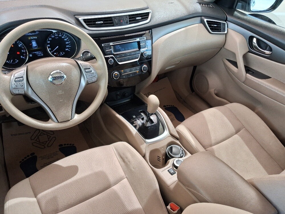 Nissan X-Trail 2015, 4WD, 7Seaters - 10