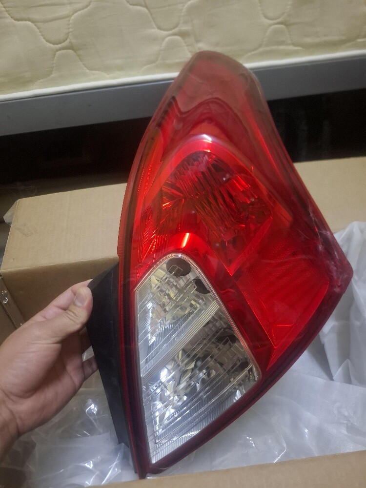 Tail light- Little damage on edge - 1