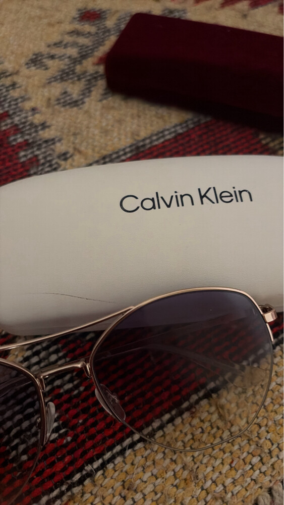 Calvin Kleni glass - 1