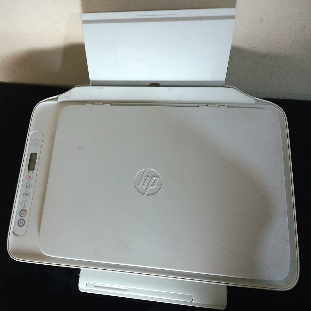 HP Deskjet 2710 Wireless All-in-One - 1